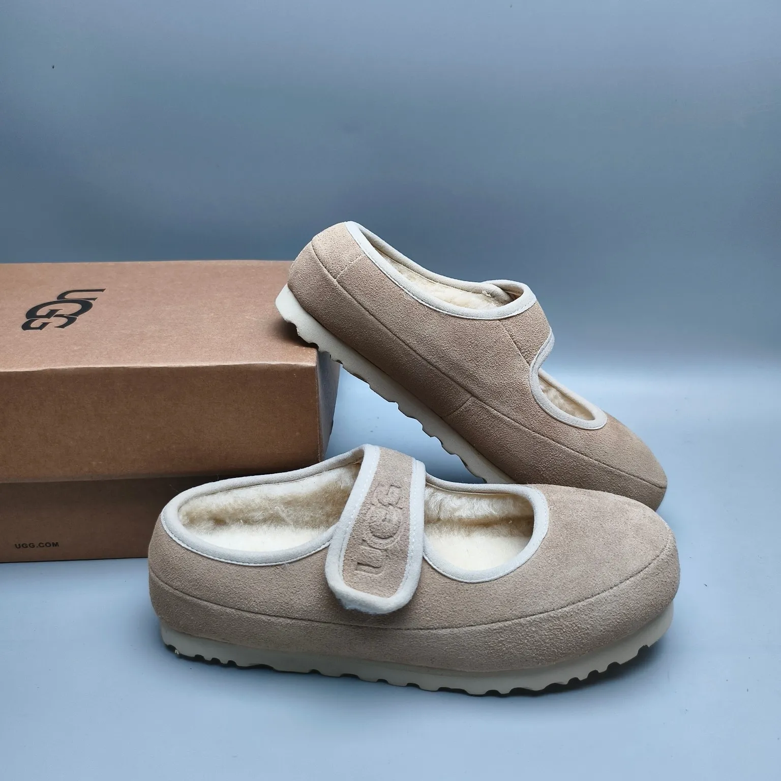 💰480 UGG sheepskin all-in-one snow boots 5097 ultra-light casual shoes for women Color: Maroon Sand Blue Gray Matching Size: 35-40